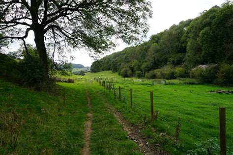 Top 7 Cotswold walks near Stroud (with pubs) - A Dragon's Escape