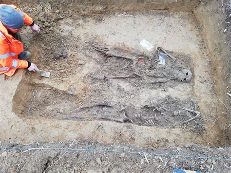 Archeologiczne odkrycia na budowie drogi S19 zdjęcia Lublin112 pl