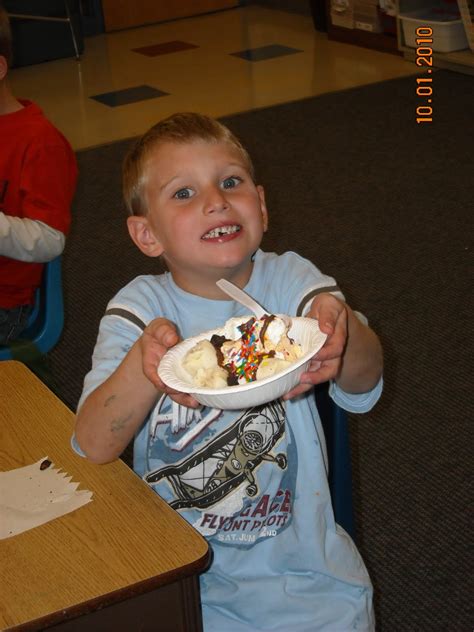 Mrs Hartmans Class Ice Cream Party