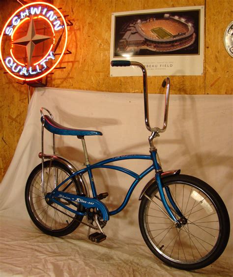 1976 Schwinn Stingray Boys Blue Banana Seat Muscle Bicycle Vintage S7