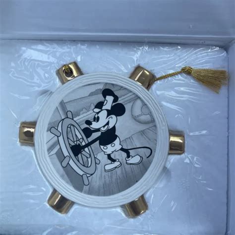 WALT DISNEY CLASSIC Collection Mickey Mouse Steamboat Willie 75 Yrs