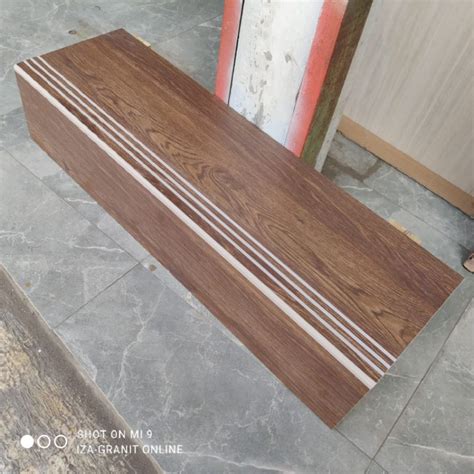 Jual Geranit Tangga Motip Kayu Panjang 120cm Shopee Indonesia