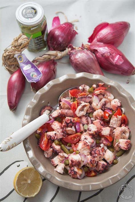 Insalata Di Polpo Con Cipolla Di Tropea Cetriolini E Pomodorini