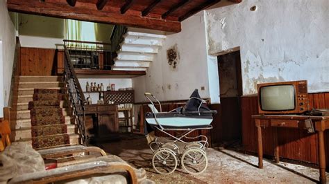 Urbex Italia Momenti Di Terrore Tra Le Stanze Della Villa Abbandonata