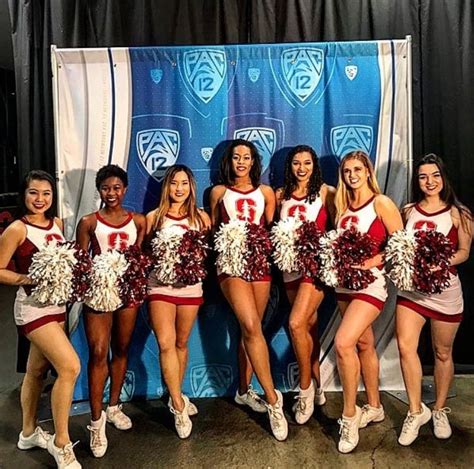 Stanford Cheerleaders 📣 Fashion Outfits Women