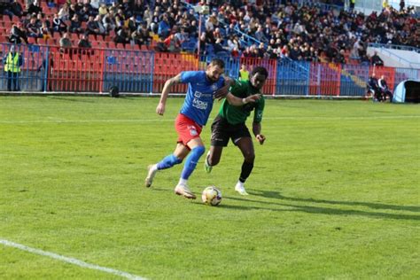 Victorie Clar Cu Acb Ineu Fc Bihor I A Asigurat Prima Pozi Ie La