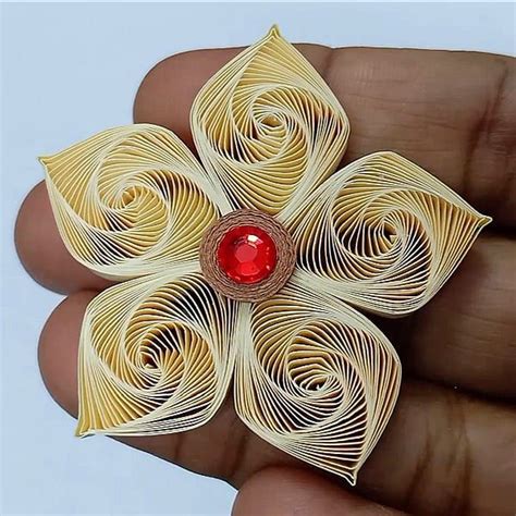 Pointy petal flower quilling tutorial – Artofit