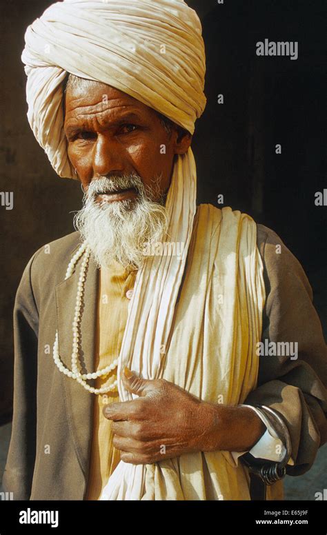 Muslim Fakir Hi Res Stock Photography And Images Alamy