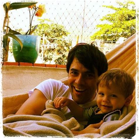 Dono De Boate Lgbt Claudio Lins Diz Que N O Teme Rejei O Por Viver Romance Gay Em Babil Nia