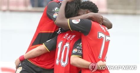 경남fc 말컹 개막전 서 해트트릭