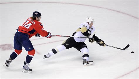 Capitals vs. Penguins: Braden Holtby has rough outing as Washington