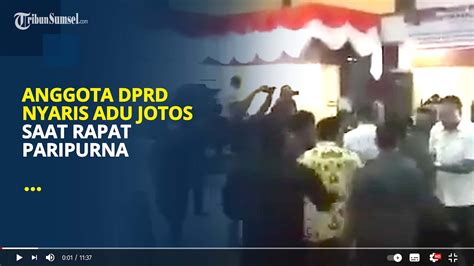 Anggota DPRD Nyaris Adu Jotos Saat Rapat Paripurna Di Maluku Tengah