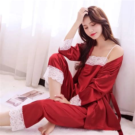 Chinese Style Bride Wedding Pajamas Womens Pyjamas Set Satin 3pcs