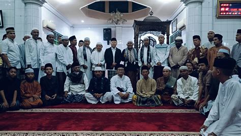 Zulkifli Hasan Bersama Al Haris Subuh Berjamaah Di Masjid Jami Assa