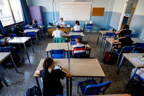 Verso Il Nuovo Decreto Covid Scuole Aperte Fino Alla Prima Media Anche