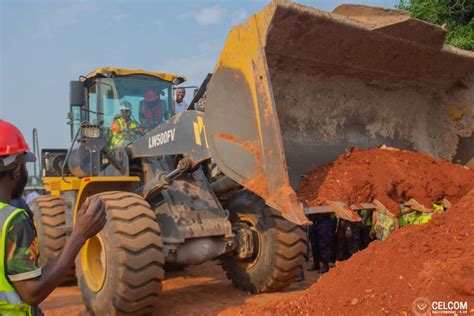 Kasaï oriental Sama Lukonde a lancé les travaux de lutte anti érosive