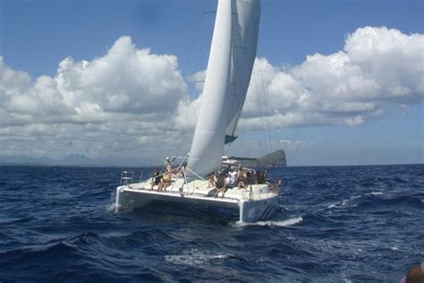 Journée complète en catamaran sur le Pacha dans le nord de l Île