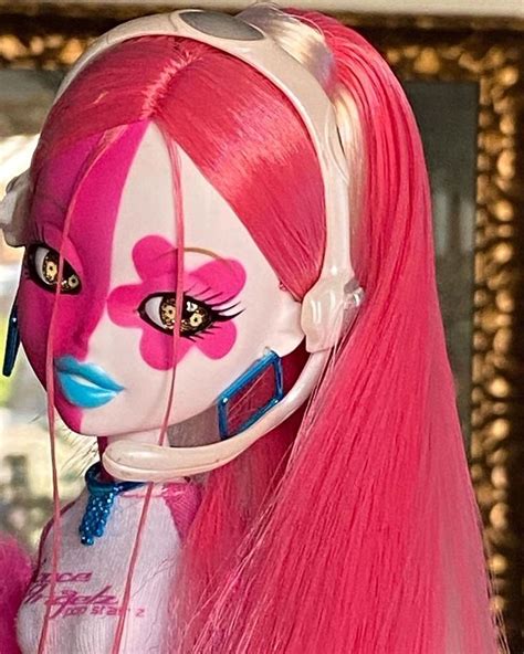 Пин на доске Быстрое сохранение | Винтажный найк, Кукла monster high ...