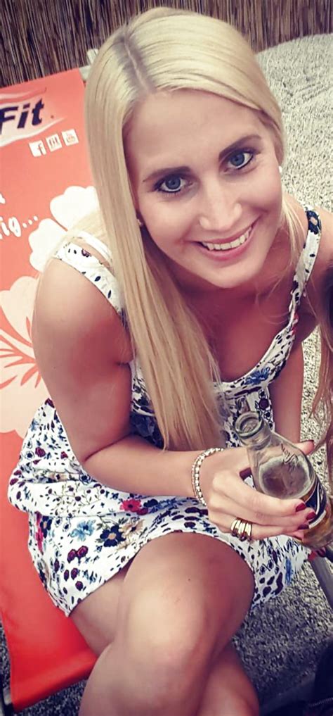 Hot Blonde Upskirt Photos