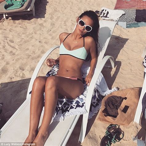 6 Hot Sexy Lucy Watson Bikini Pics