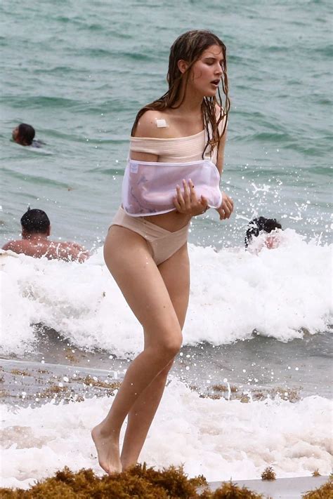 Genie Bouchard In A Beige Bikini On The Beach In Miami Celeb Donut