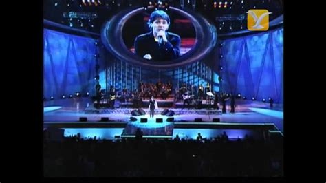 Cristián Castro, Azul, Festival de Viña 2002 - YouTube