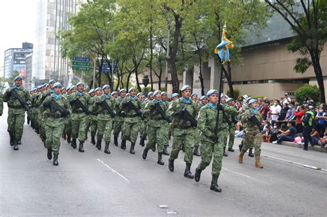 Desfile Cívico Militar 212 Aniversario de la Independencia de México