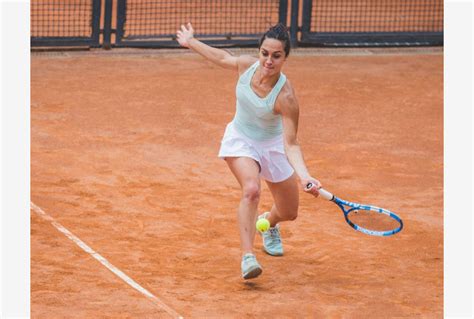 Tennis Wta Trevisan Sempre Prima Azzurra Domina La Polacca Swiatek