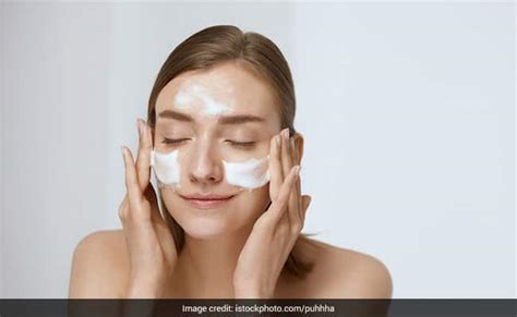 Tips To Tackle Dry Skin Try These Moisturising Hacks Suggested By An