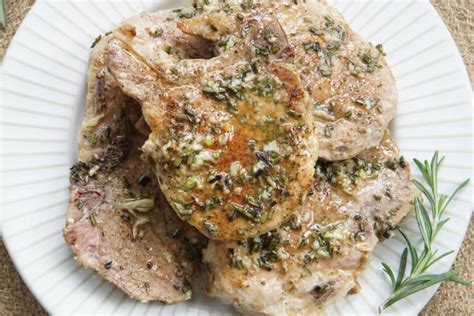 Easy Garlic Rosemary Pork Chops Delightfully Low Carb