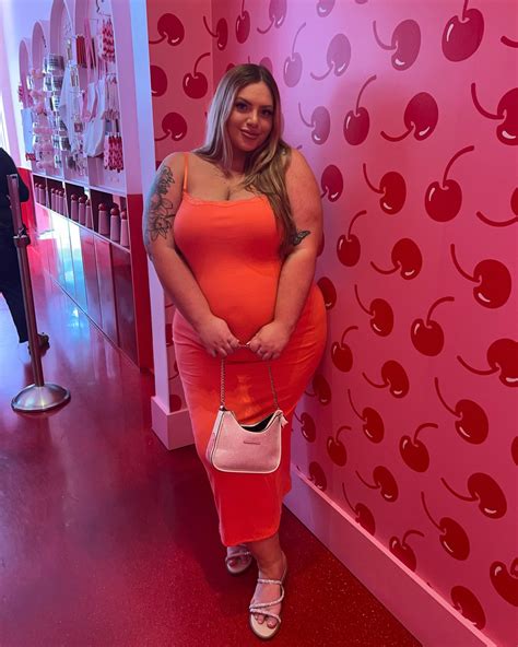 @theofficial.amandaxo | cherry on top 🍒 | Instagram