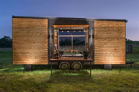 This Tiny House Is Only 240 Sq Ft But SO Luxurious Ewmoda