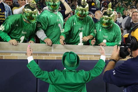 Notre Dame Football Fighting Irish Ranked 12 In Preseason Ap 25 Poll