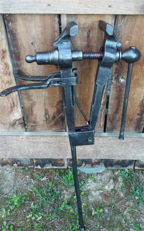 Antique Blacksmith Leg Vise Or Post Vice Anvil Hardy Forge Tools 45