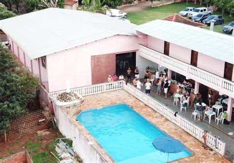 Chácaras piscina direto o proprietário à venda no Centro em