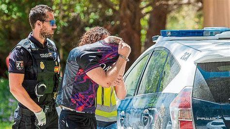 Detinguts sis turistes alemanys a Palma per una violació en grup