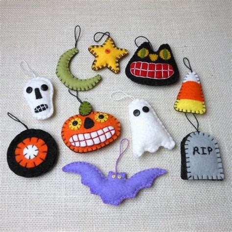 Creative Halloween Tree Decorations Diy Holiday Decor Ideas