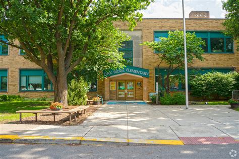 Oak Ridge Elementary School, Rankings & Reviews - Homes.com