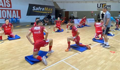 portões fechados CM Futsal recebe o Ampere neste sábado na