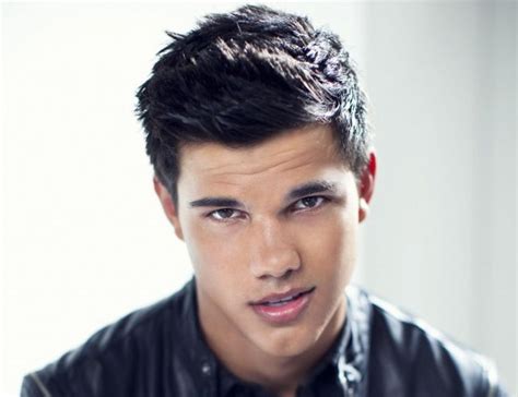 Taylor Lautner Biography