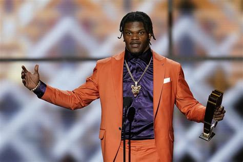 Lamar Jackson Wins Nfl Mvp As Ravens Take Three Awards Los Angeles Times