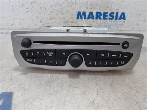 Radio CD player Renault Scénic III 1 5 dCi 110 281155040R BOSCH