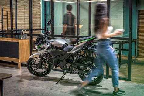 Kawasaki Ninja E 1 And Z E1 To Land In October With Disappointing Power