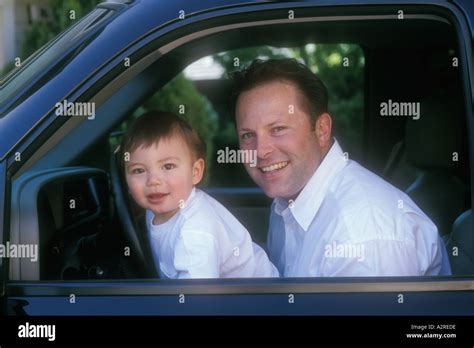 Garçon Métisse 2 Ans Banque De Photographies Et Dimages à Haute