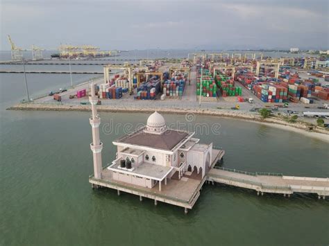 Pangsapuri Masjid Terapung 组屋 - historyploaty