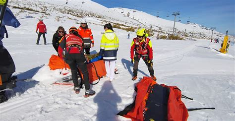 Herido Grave Un Joven De A Os Tras Sufrir Una Ca Da En Alto Campoo