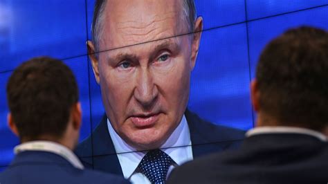 US and Europe’s Russia Sanctions Won’t Beat Putin in Ukraine War | WPR