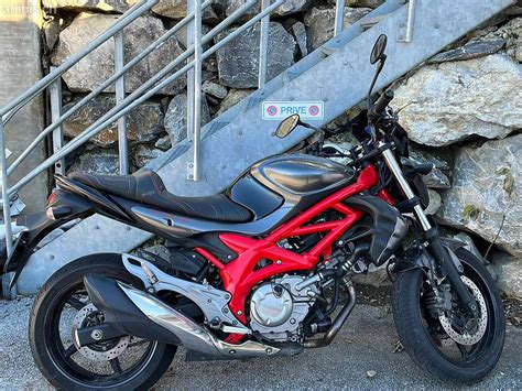 Suzuki Gladius Rouge Et Noire 650cc Canton Valais Anibis Ch