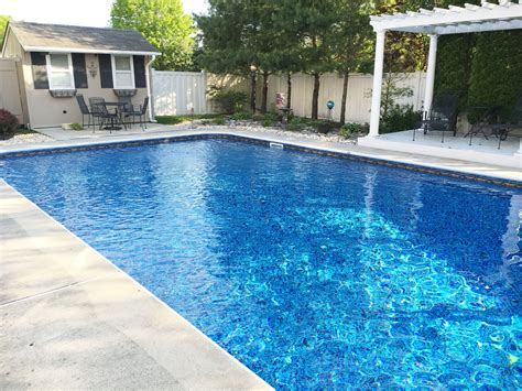 Sandy Cay Tile / Runaway Bay Floor - Merlin Industries