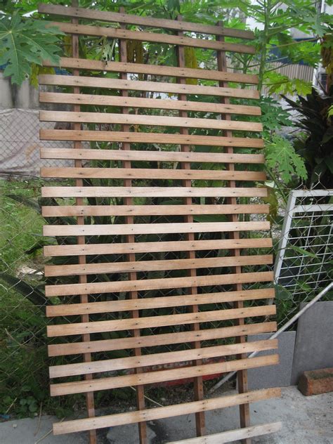 Walk with Me: Wooden DIY Privacy Screens